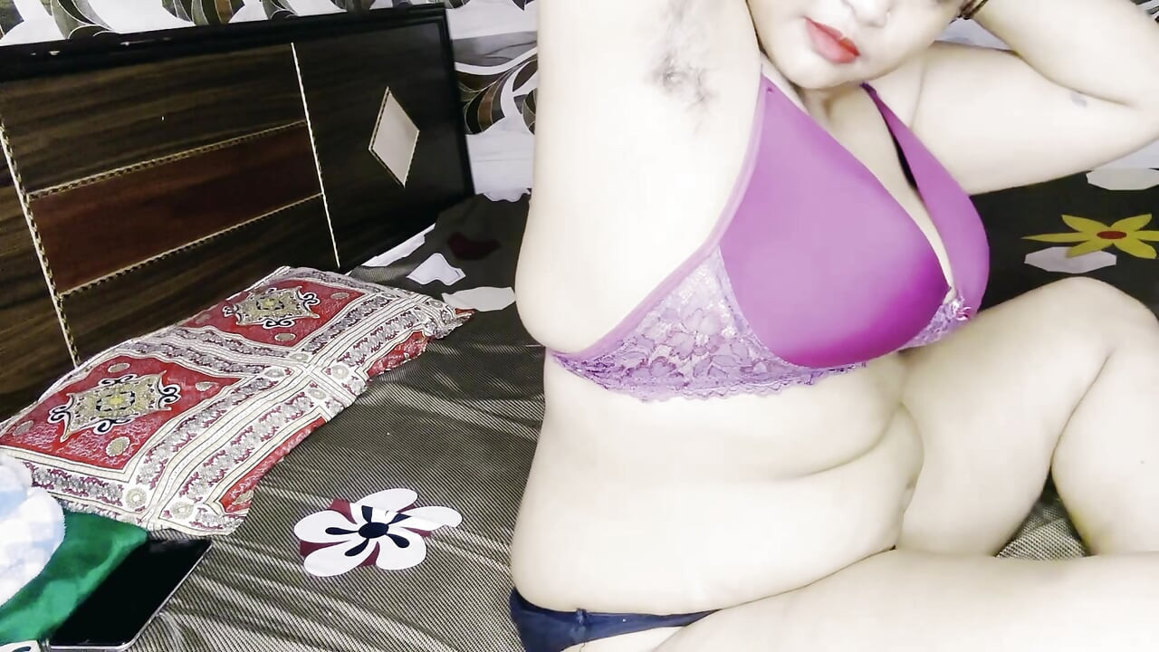 Bhabhi Kitchen Mein Pallu Khiski - Devar Ne Khade Khade Choda Hindi