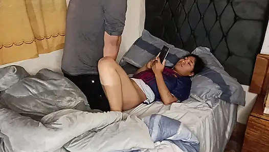 Ngentot mahasiswa universitas Peru tanpa kondom: dia minta aku entot di dalam.