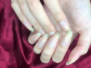 Lange natuurlijke nagels