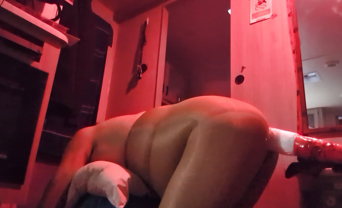 Anal masturbation in pantyhose