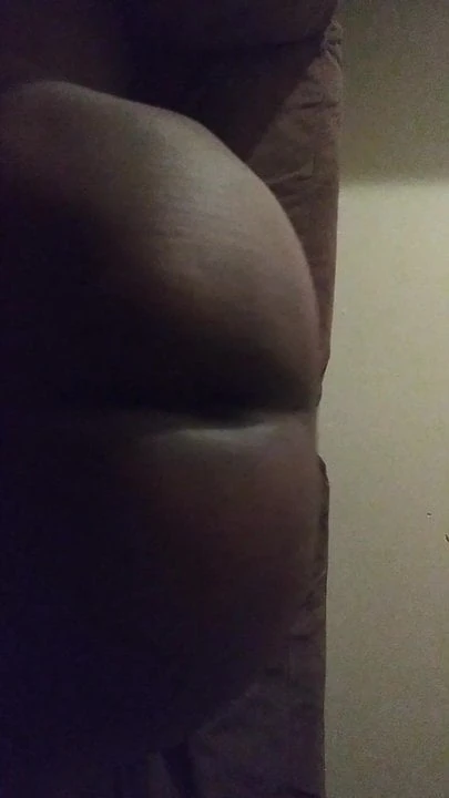 Black Hole lookin for first fuck