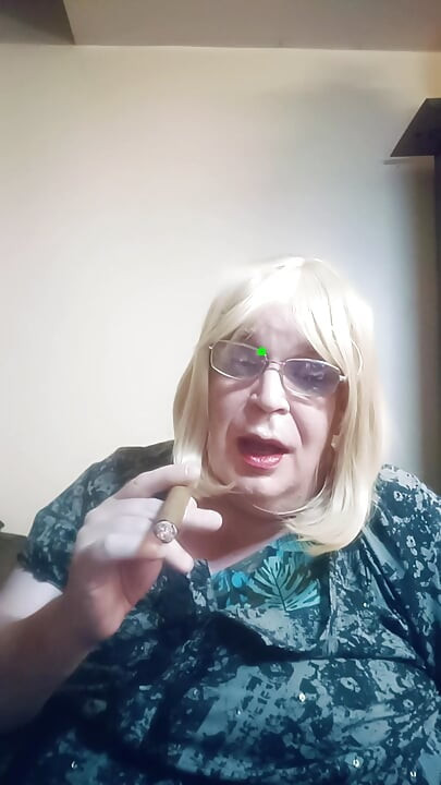 September 2026 VLOG - Chewing the fat whilst smoking a cigar