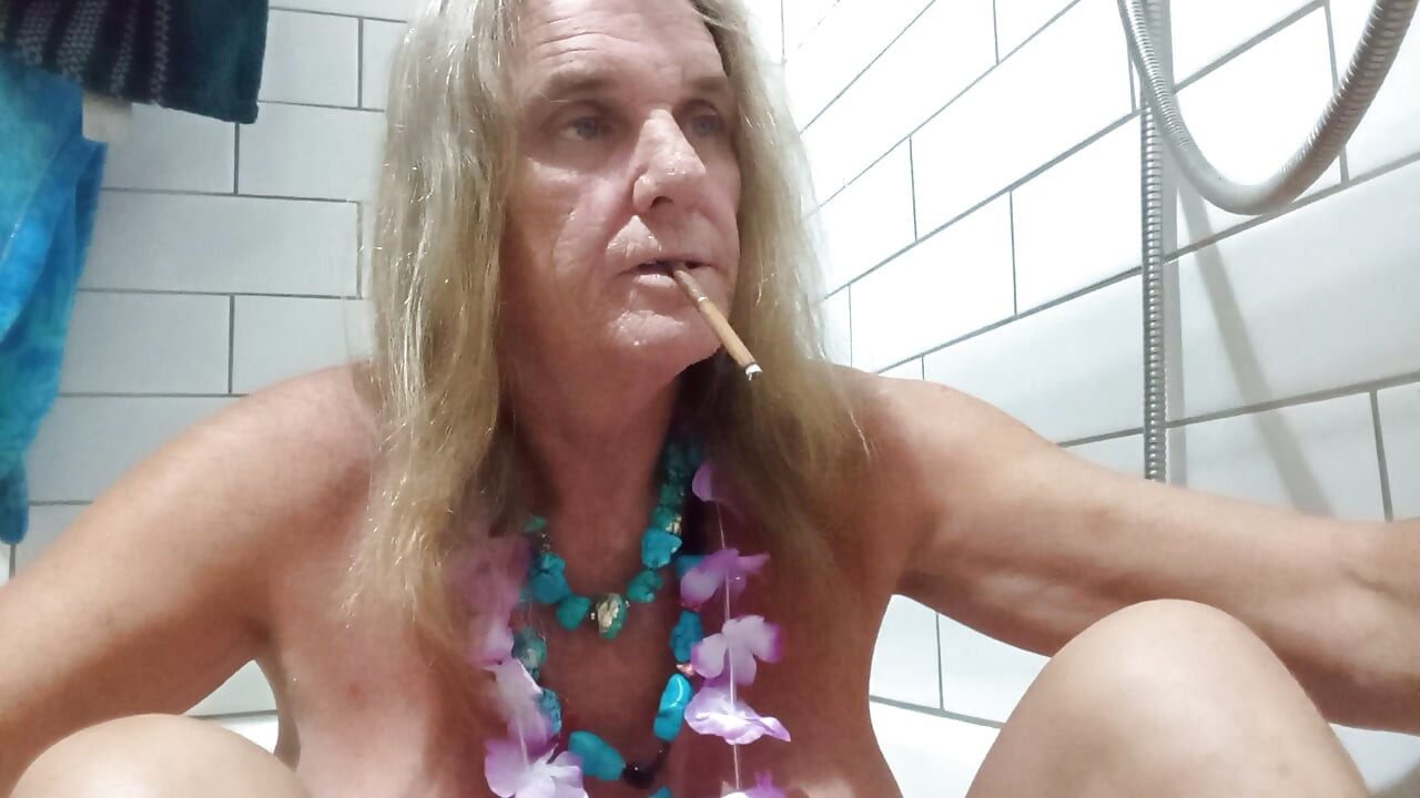 لیزی یم SD آگوست 2026 خودارضایی در حمام