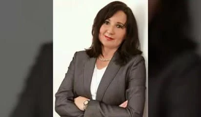 business lady fucked in pussy and ass