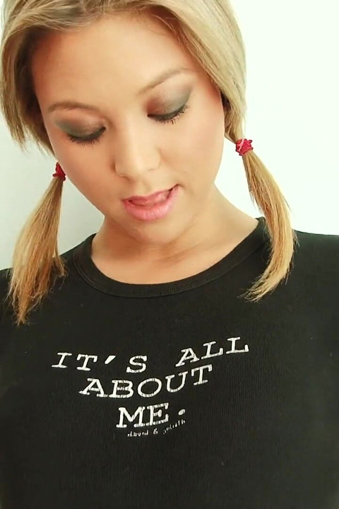 Slutty Teen with Spotted Lingerie Likes to Shows Her Ass