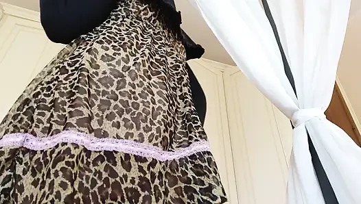 Such a perfect ass deserves to be looked at and penetrated