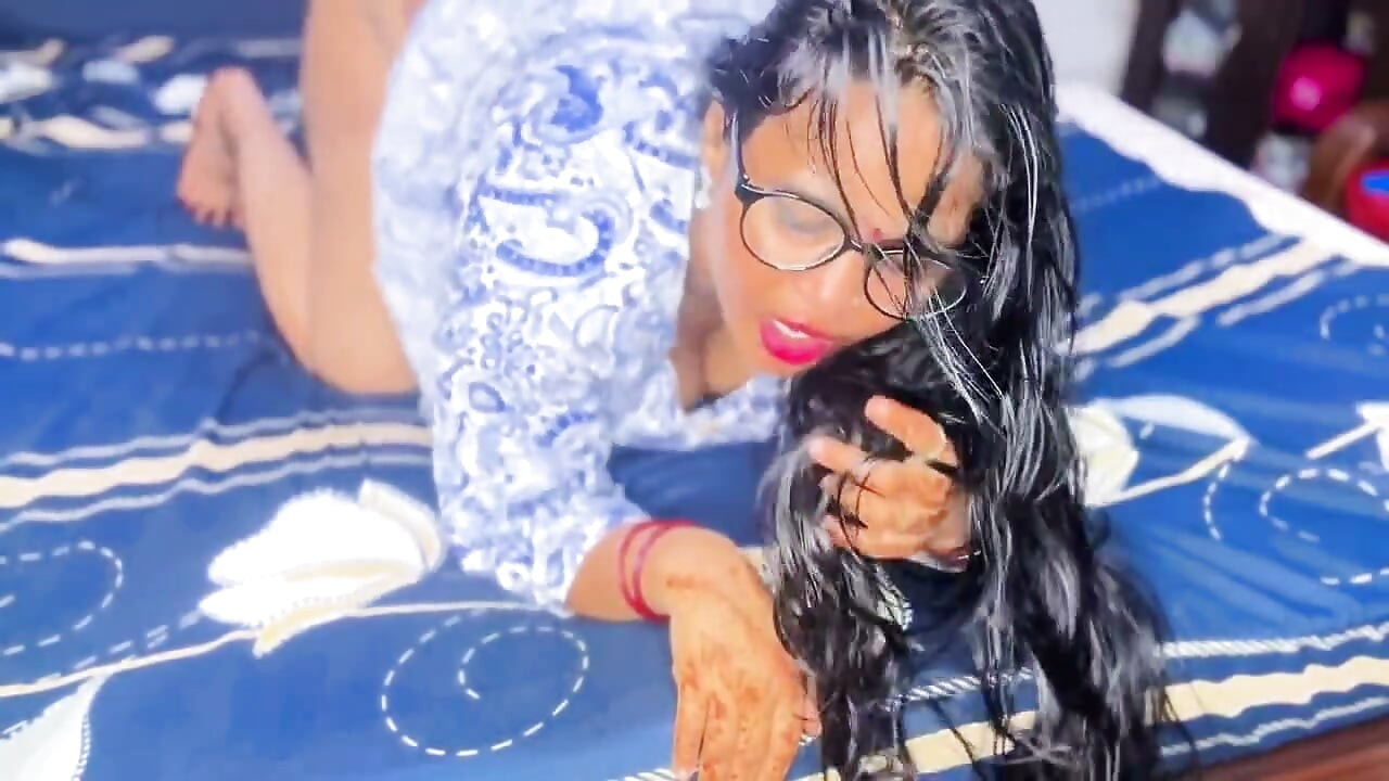 Desi Indian Stepsister Squirt Orgasm  Hard Fucking Till She Explodes