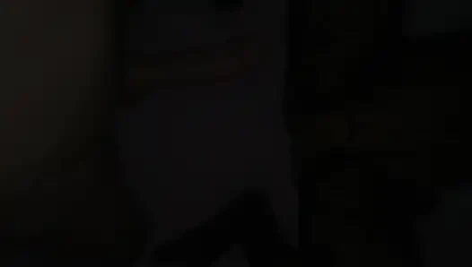 Sürtük üzerine boşalıyor ateşli seks