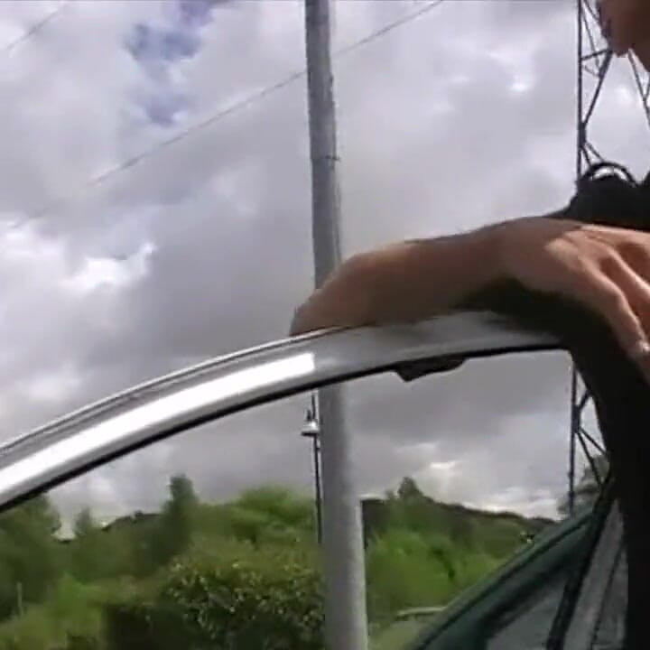 在車裡和我流浪的阿拉伯朋友自慰