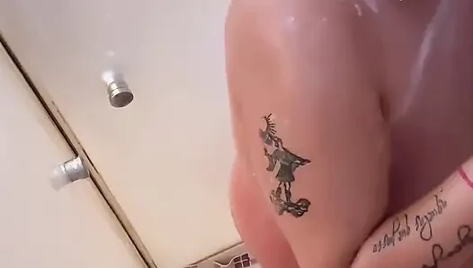 Big Belly BBW Shower Time Fun: Saggy Tits, Amazing Big Booty & Wet Curvy Body