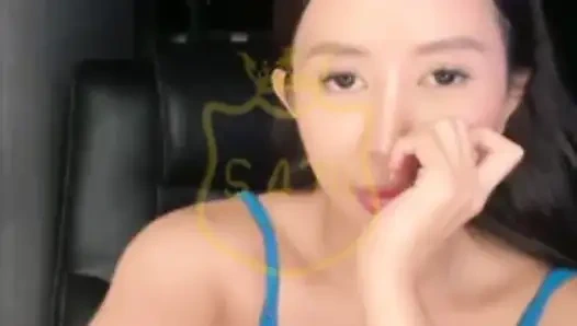 Возбужденная девушка, индонезийская модель, твоя самая горячая шлюшка