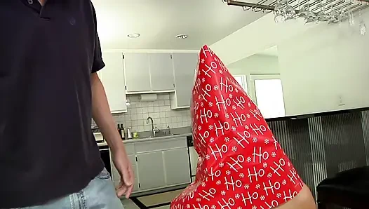 Gift-wrapped Remy Oral Party