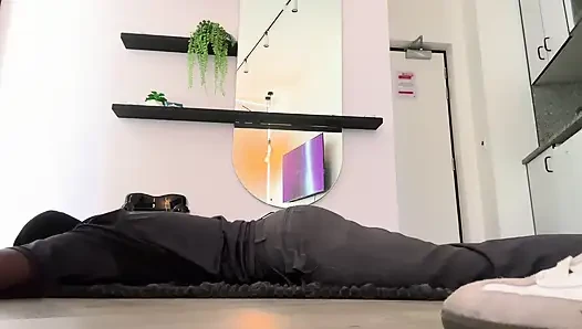 KADıN EGEMENLIĞI AYAK FETIŞI HAKIMIYETI