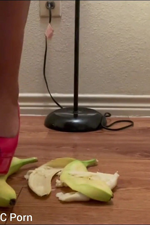 Pissing Squashing Fruits with My High Heels