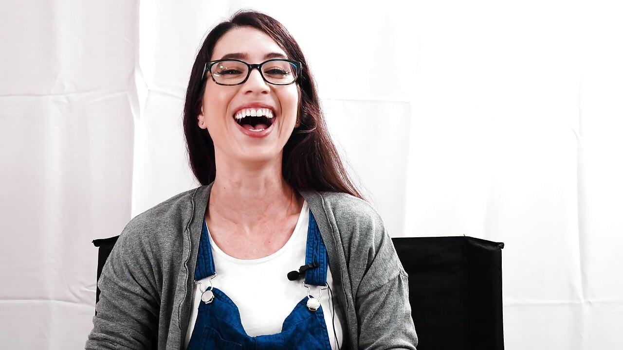 20 Random Questions with Serena Blaire  Adult Time