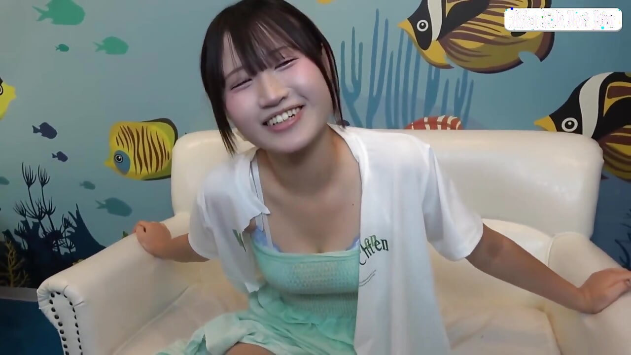 Summer Seaside Mermaid Vibe, G-cup Band Vocalist Fs Charm Fuels a Wild Private Group Encounter
