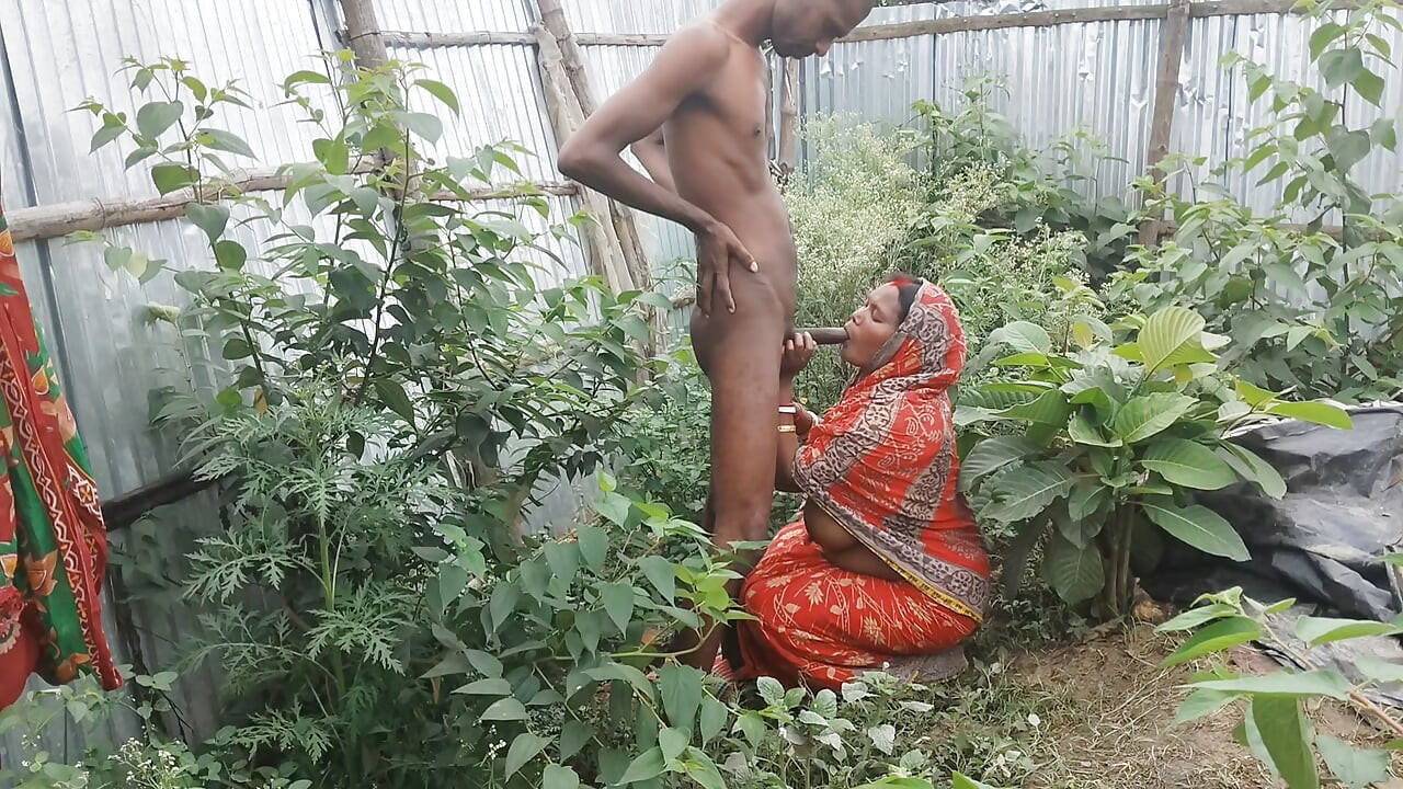 Indian desi wife ki outdoor chudai new style mein fucking sex