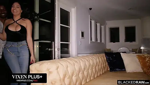 Blackedraw Sexy Serena Loves a Good Time & Huge BBC