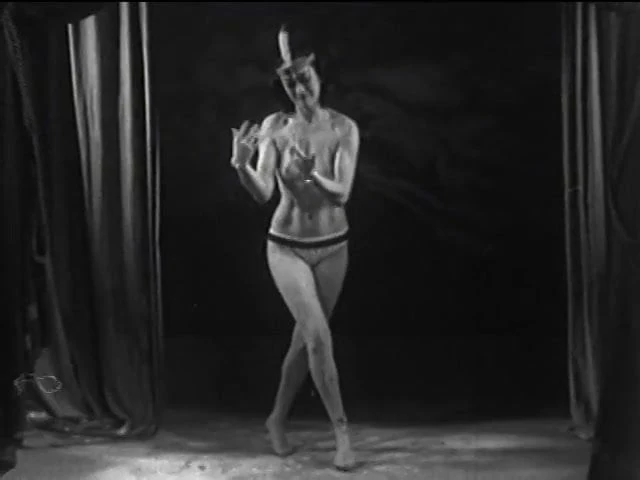 Indian Love Burlesque Striptease Dance