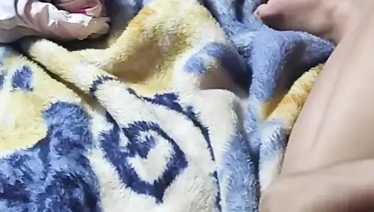 New Moroccan Sex Video She Offered Herself to Her Boyfriend at Her Husband's House.