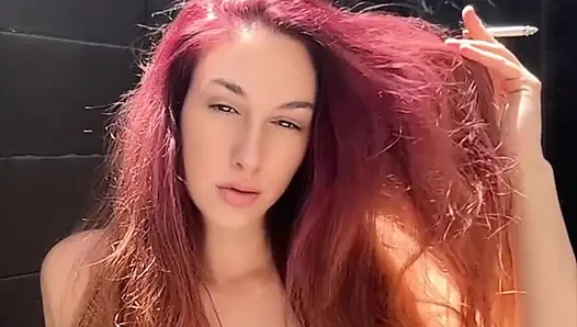 Kompilasi sesi merokok hot artemisia love