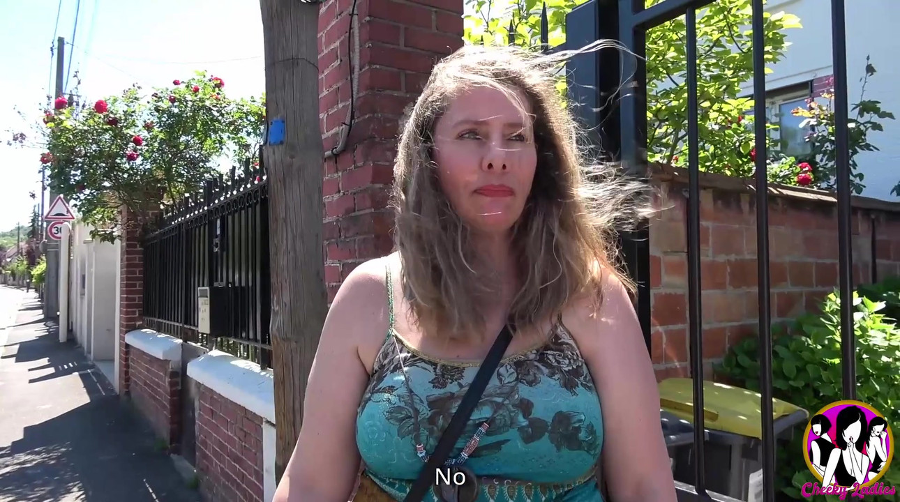 大奶子微胖熟女荡妇被狠操菊花