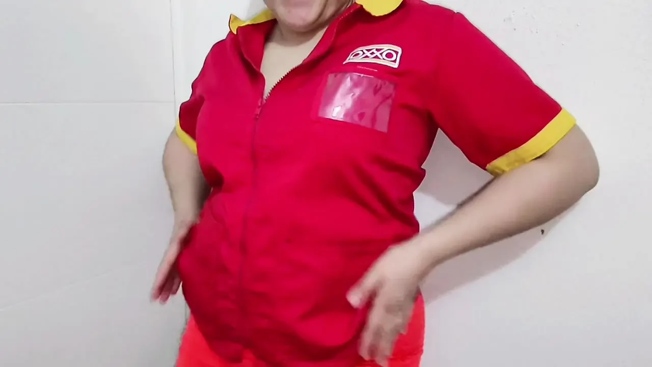 Mexican big ass milf latina worker Oxxo takes off all her clothes and shows her entire ass and vagina in front of the camera
