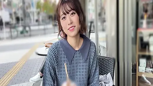 A087G12 büyüleyici ve sevimli yüzü, utangaç titreşimsiz canlı bir kız ve inanılmaz bir kızla, eşleşen bir uygulamada vahşi bir seks çekimi yapıyor!
