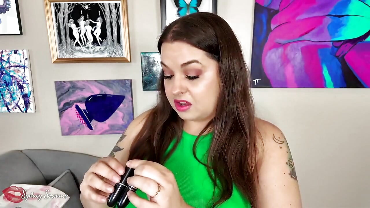 Ich teste meinen lippenstift an dir
