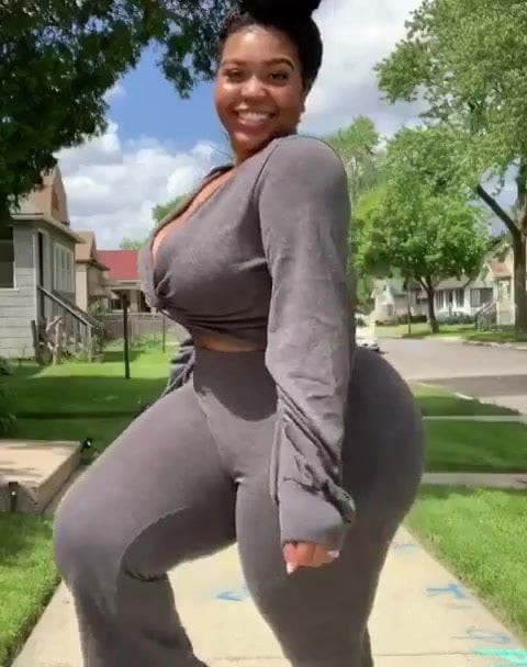 Thick Bbw walking