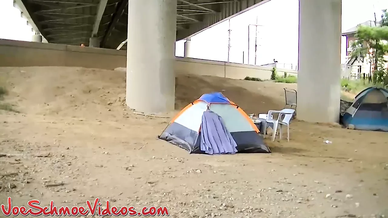 Kinky dude masturbates and cums in private outdoor video