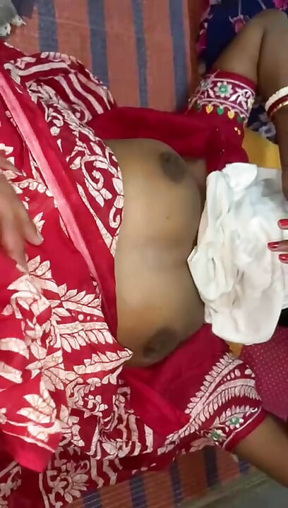 Desi village ki bhabhi hot bhabhi ki HousWife