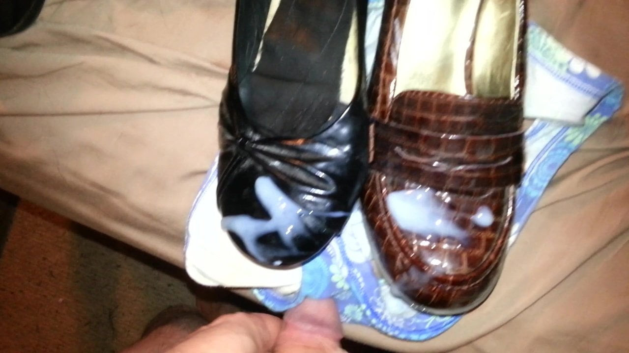 Cumming on her shoes and panties