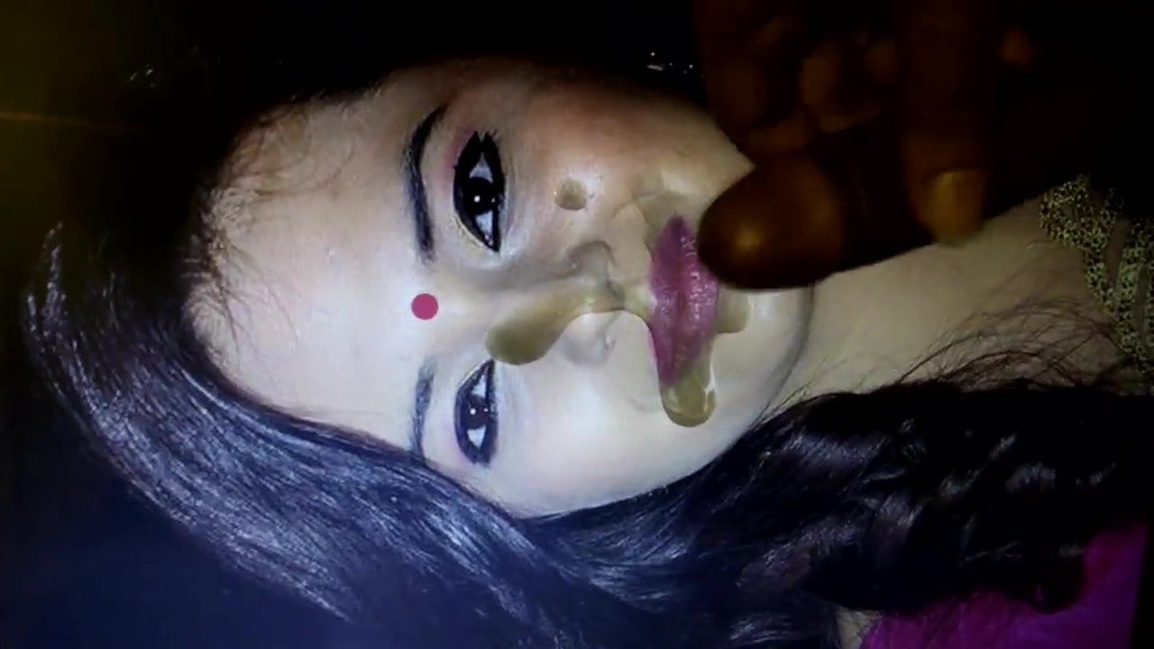 cum on Esha hot face