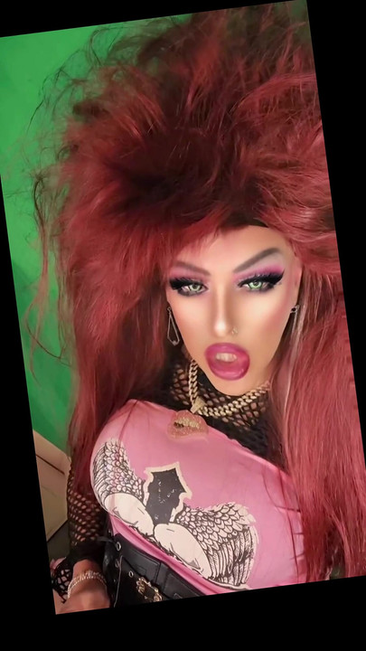 More more more | Clip 1