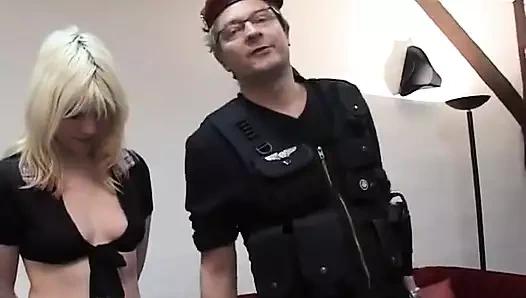 Liliane wird versohlt