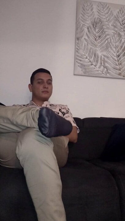 Lick his feet dude