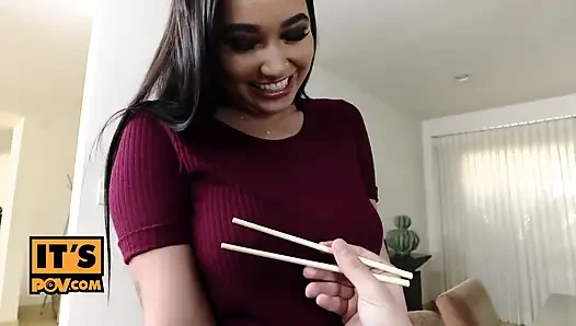 Грудастая сперма шлюха Karlee Grey скачет на тебе как профи