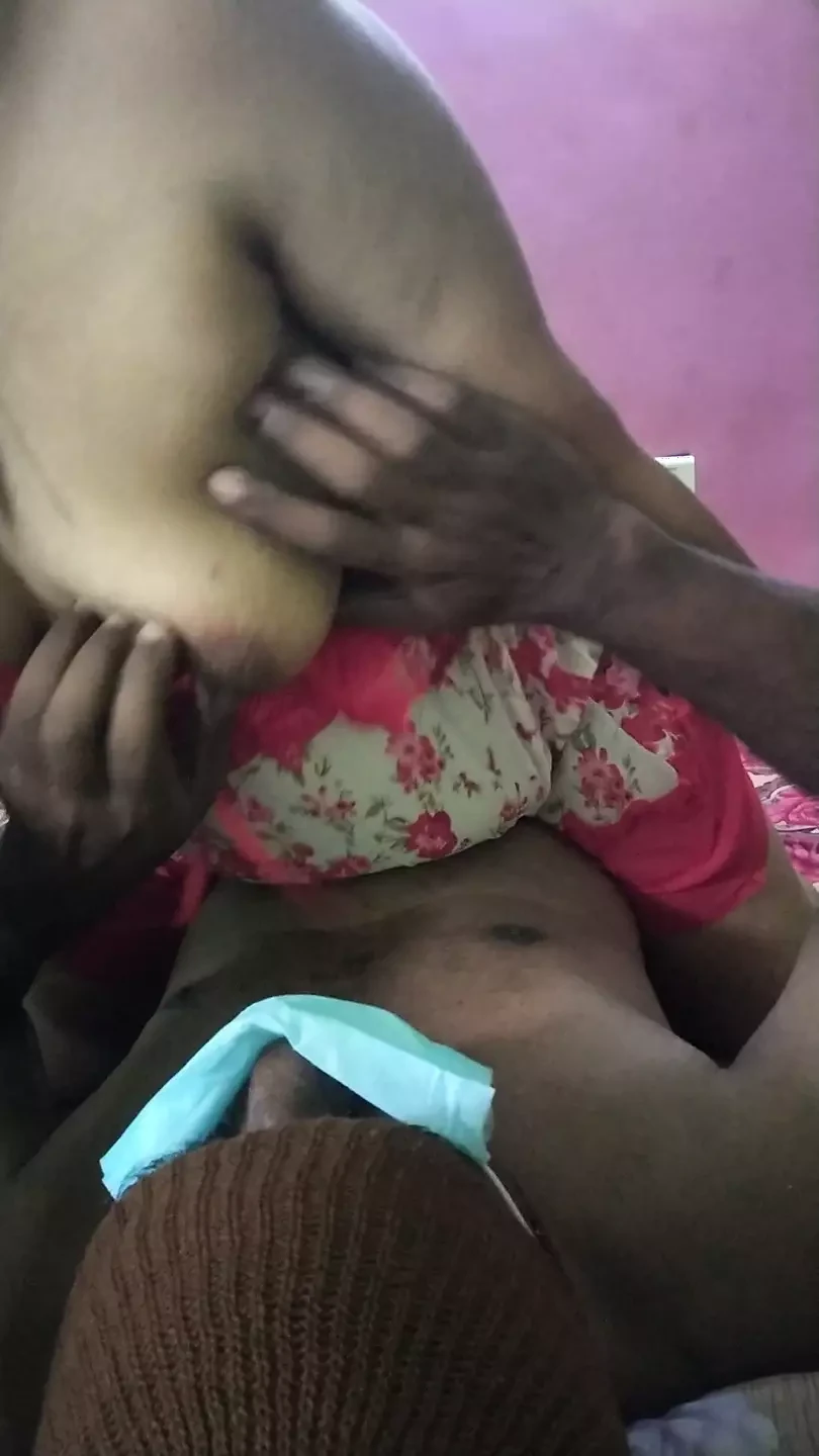 Boobs sucking Kerala mallu stepdaughter