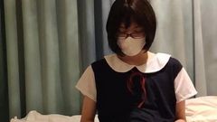 Japanische CD-Schulmädchenuniform madzmoto Sonne kommt im Bett