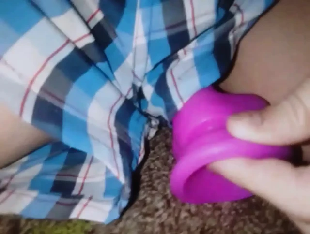 18 year old bella playing with her pussy on WHATSAPP