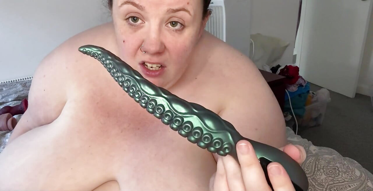 Kamergenoot ziet je terwijl je sph-porno kijkt | Joi