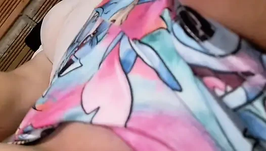 Jangan crot di dalam dong! Gosok aja memek beblukmu!