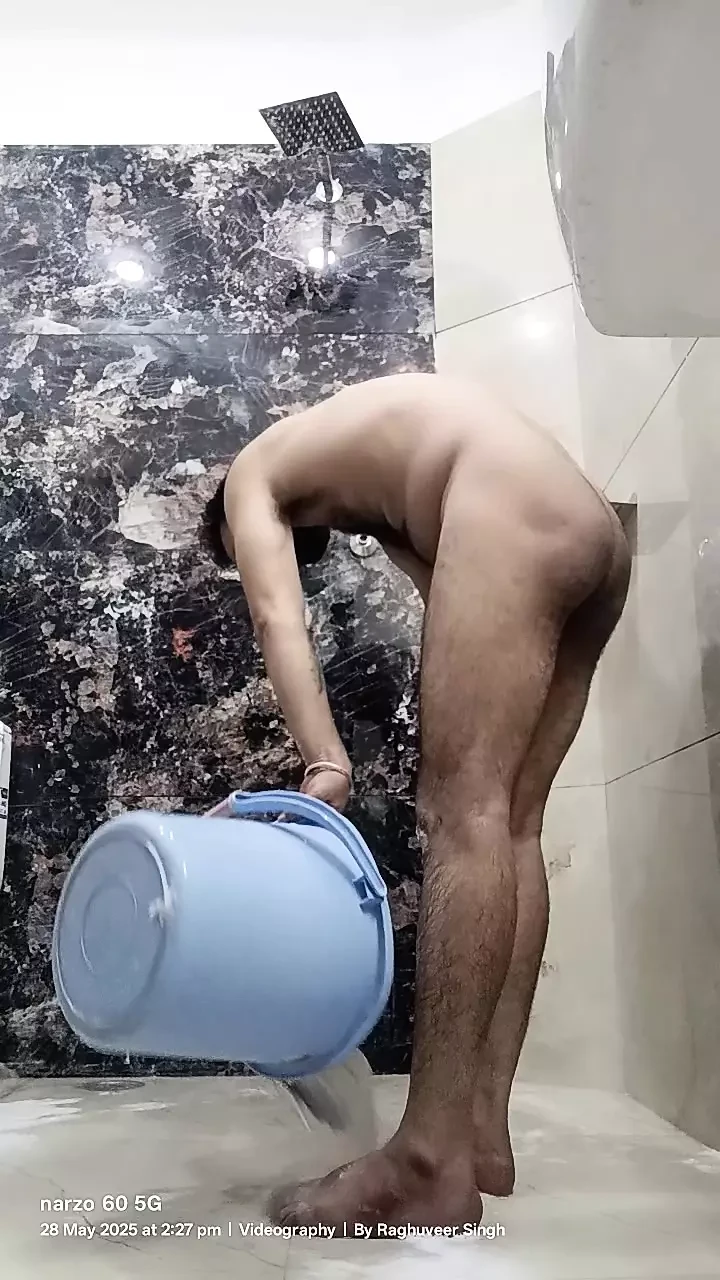 Indian dad masterbation in public place