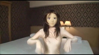 Kigurumi - fille avec masque en caoutchouc