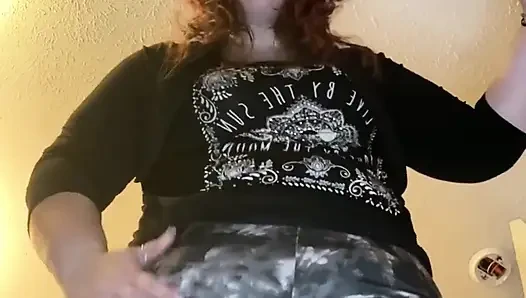 Giantess Discovers Michael, the Shoe Tiny (part 1 of Shoe Tiny)