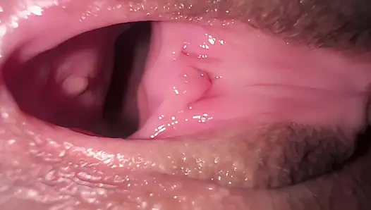 Gerçek ve bebek amcık içindeki yarak hislerinin ve sonra ağızların karşılaştırması.