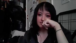 Cam girl gothique sur webcam, SFW