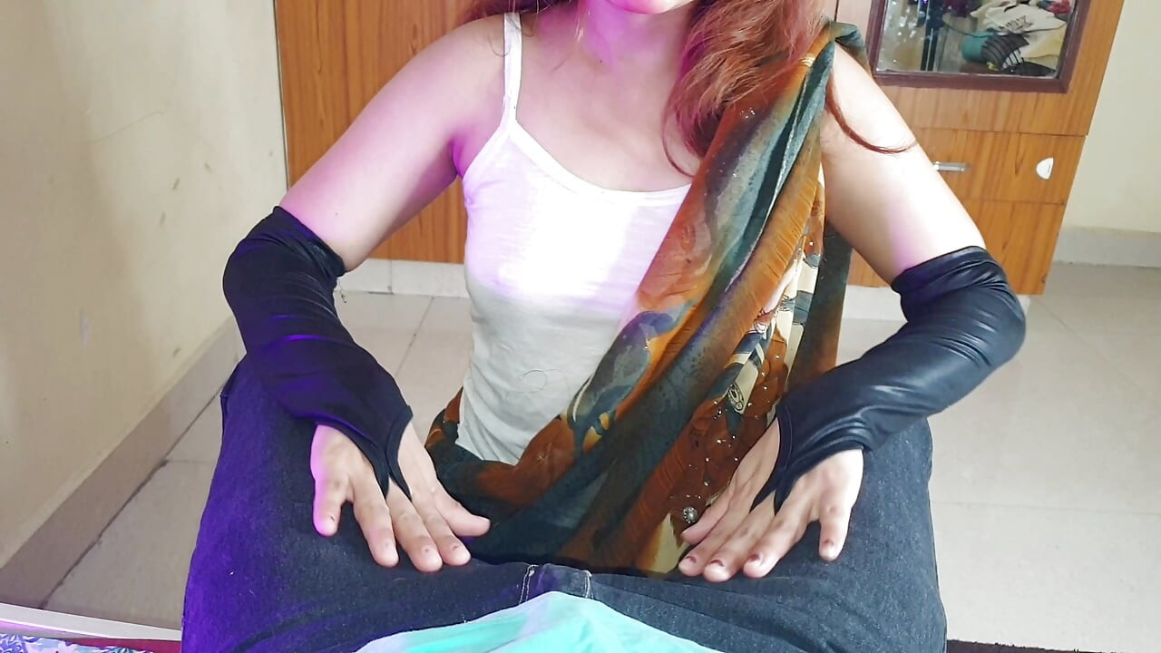 No puedo creer que me estoy follando a mi amigo con un gran culo de mamá india