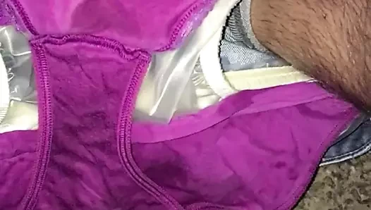 pissing açık havada içinde iltwlp's külot